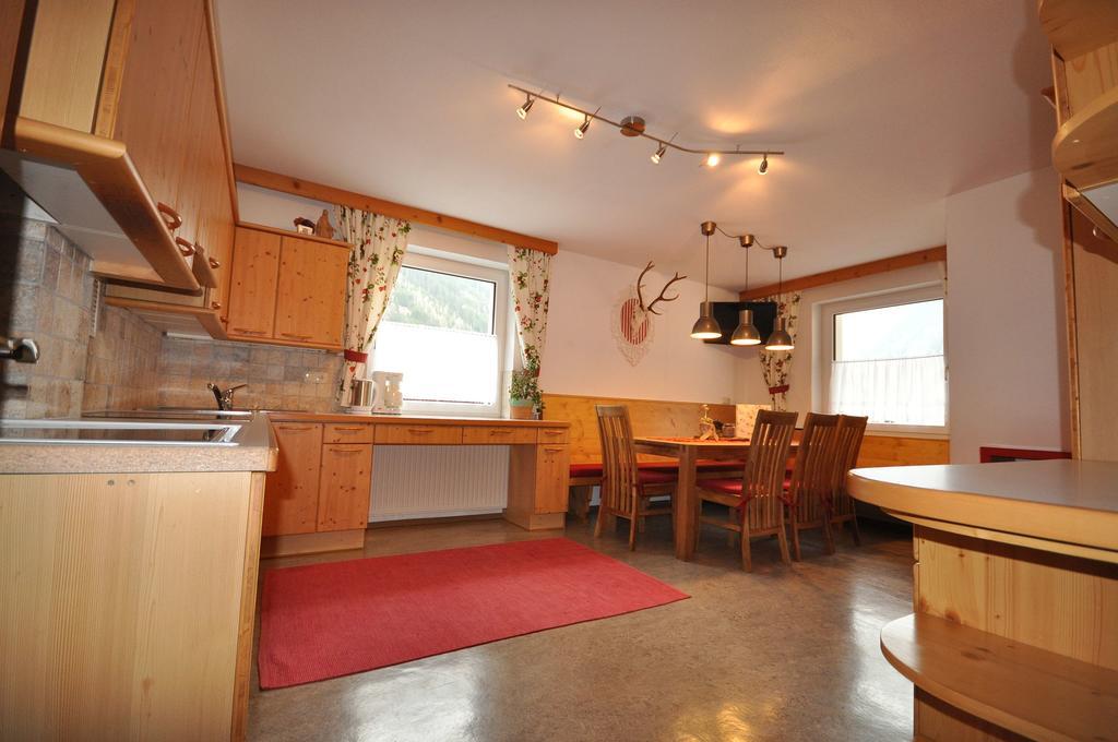 Apartamento Haus Alpenglück Kaunertal Exterior foto